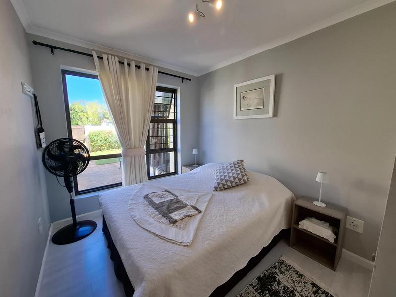 To Let 3 Bedroom Property for Rent in Land and Zeezicht Western Cape